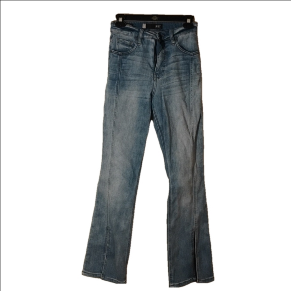 Kut from the kloth Kelsey high rise flare size 0 jeans. Great fit and style.